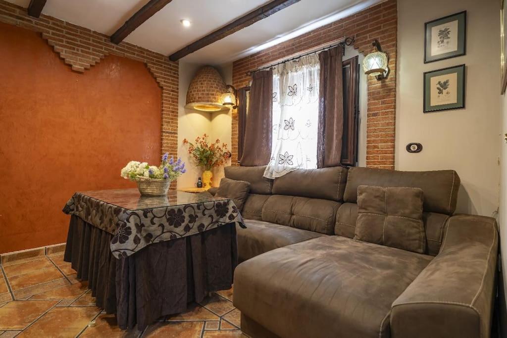 Casa Con Patio Y Terraza En Barrio Historico De La Villa, Junto Al Adarve ปรีเอโก เด กอร์โดบา ภายนอก รูปภาพ