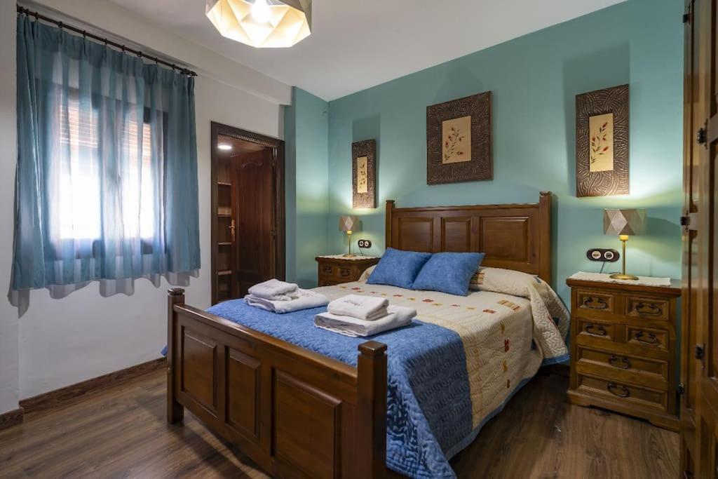 Casa Con Patio Y Terraza En Barrio Historico De La Villa, Junto Al Adarve ปรีเอโก เด กอร์โดบา ภายนอก รูปภาพ