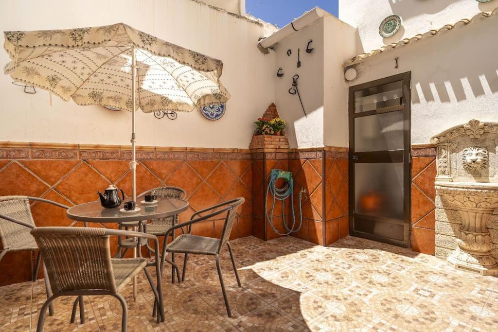 Casa Con Patio Y Terraza En Barrio Historico De La Villa, Junto Al Adarve ปรีเอโก เด กอร์โดบา ภายนอก รูปภาพ