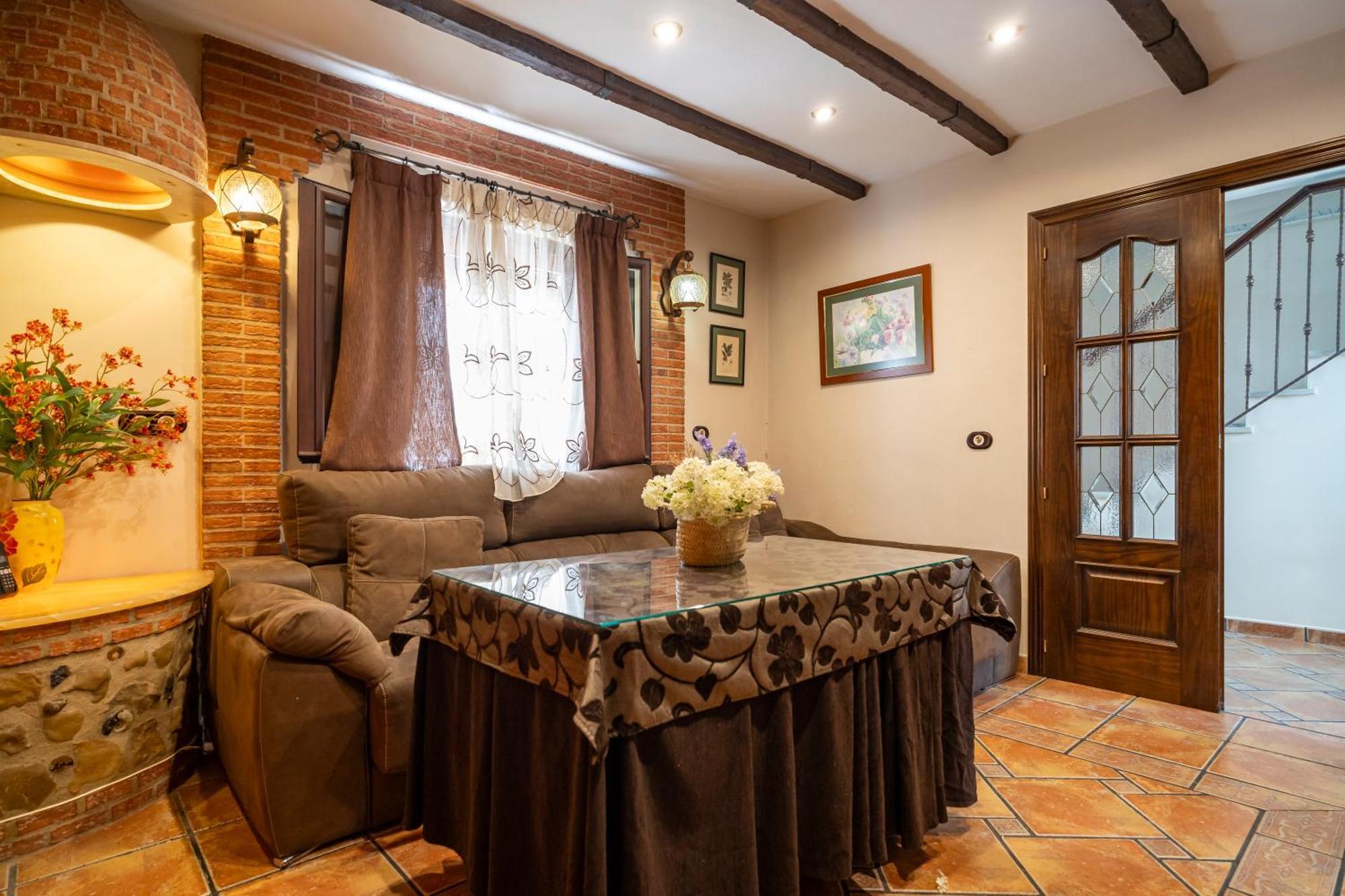 Casa Con Patio Y Terraza En Barrio Historico De La Villa, Junto Al Adarve ปรีเอโก เด กอร์โดบา ภายนอก รูปภาพ